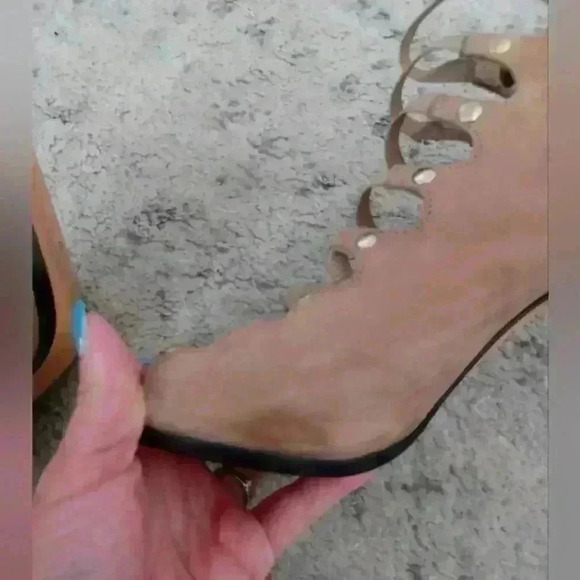 Stuart Weitzman Women's Tan Elastic Strap Cage Heels 10 - Picture 15 of 16